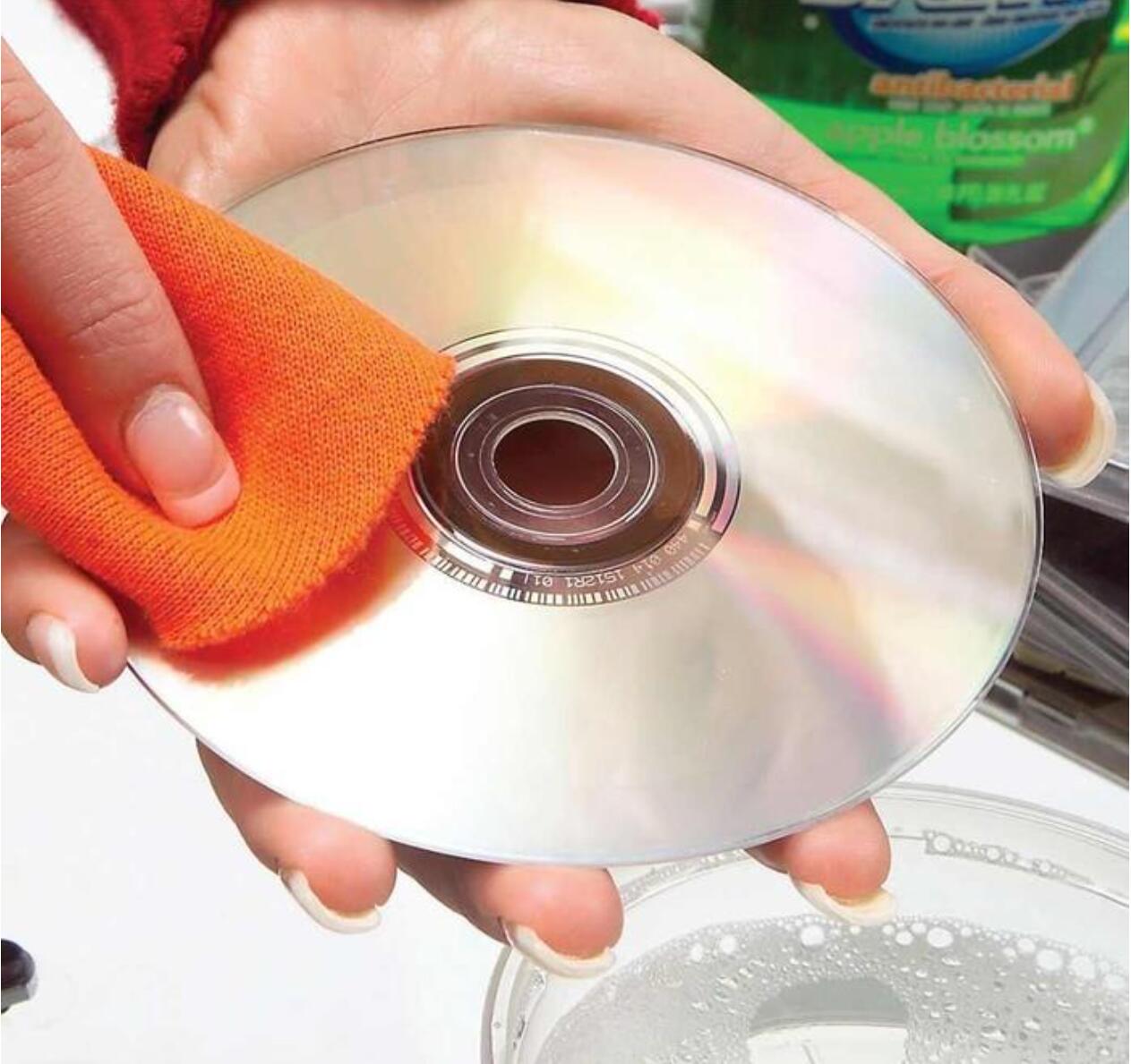 So können Sie Ihre DVDs reinigen und Kratzer entfernen